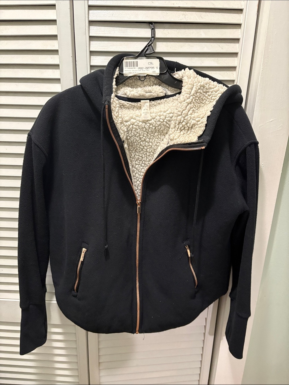 Cozy Sherpa-Lined Black Zip Hoodie